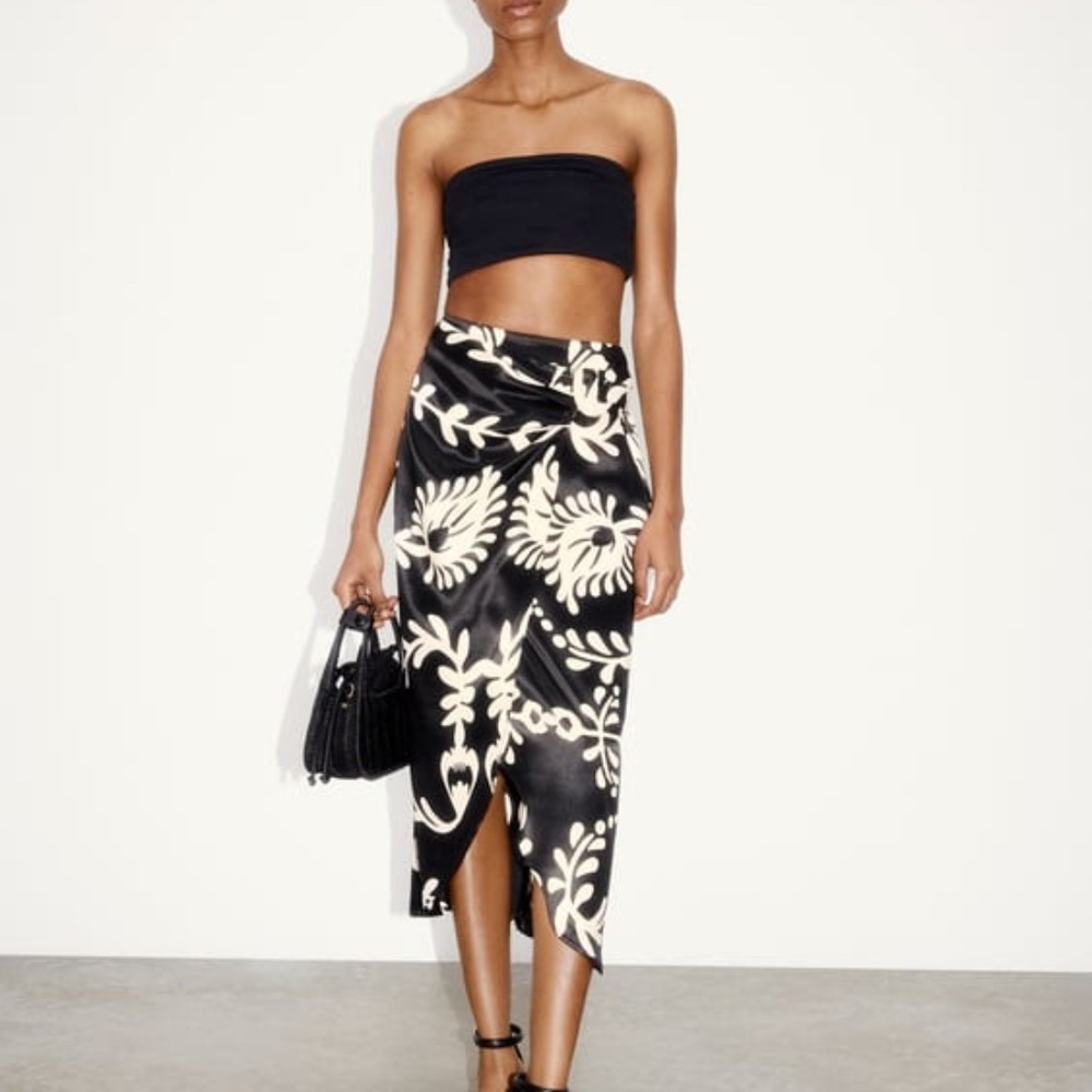zara black printed satin skirt